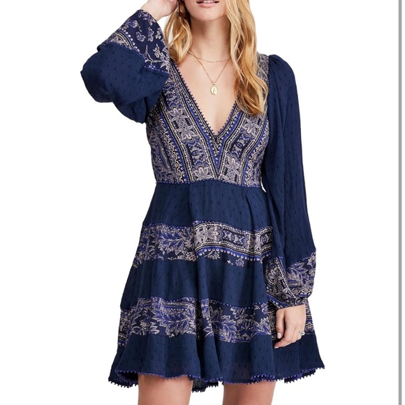 Free People Dresses & Skirts - Free People Minivestido My Love Sleeve Mini